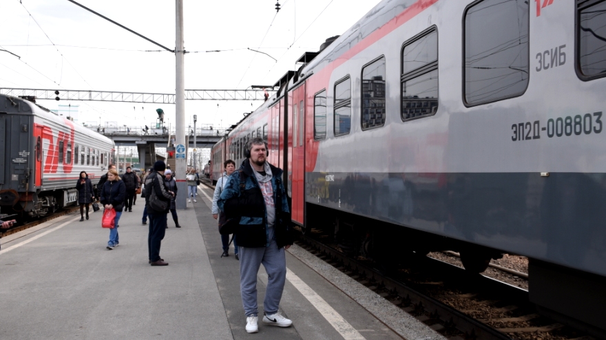 2541763