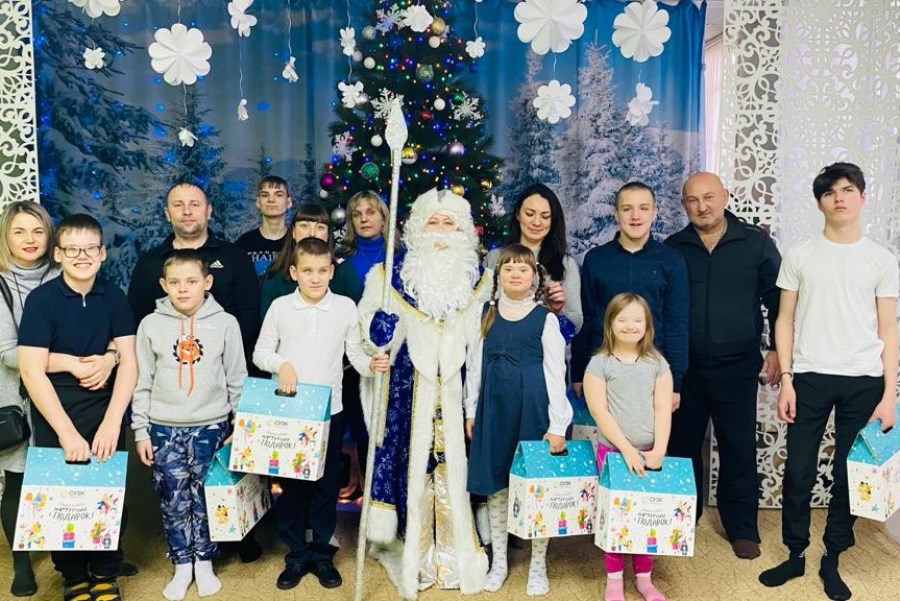 СУЭК поддержала новогодние благотворительные акции - НИА-Кузбасс ...